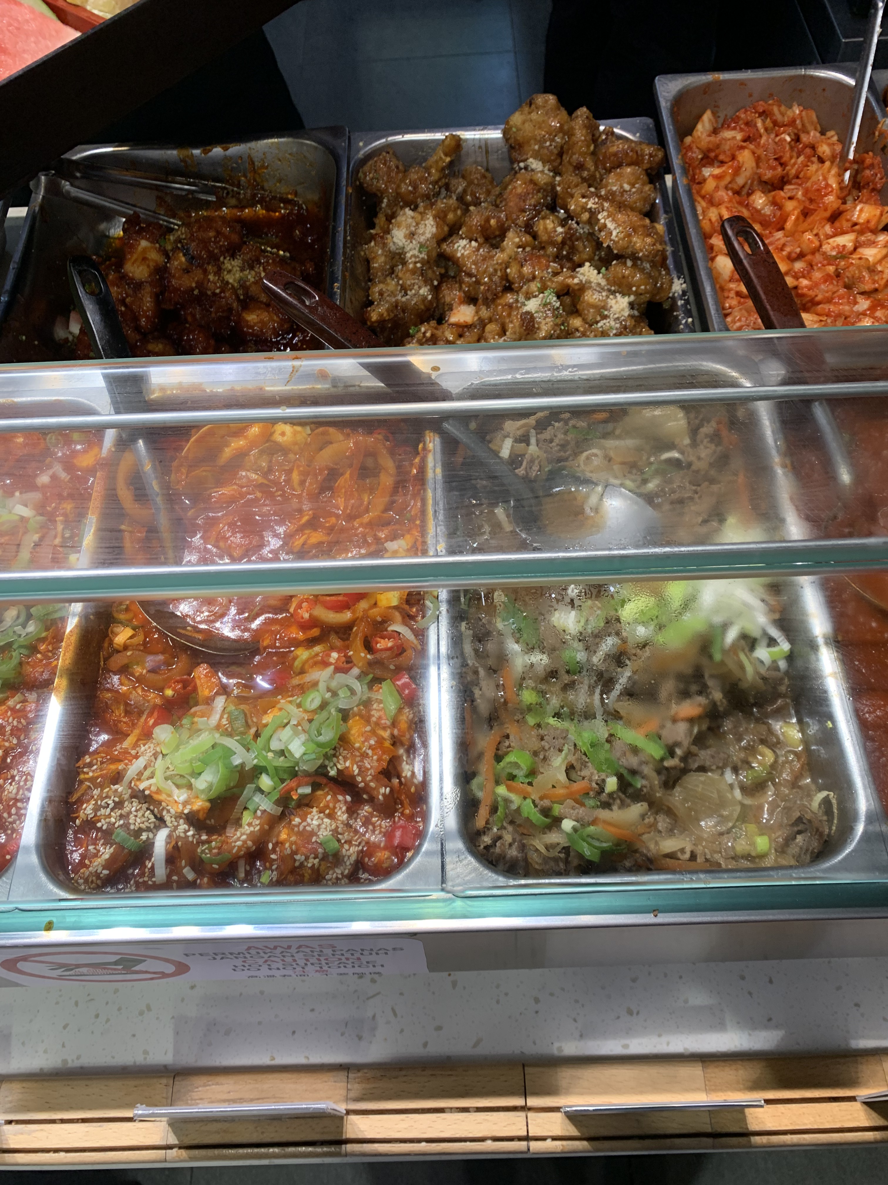 Display counter makanan